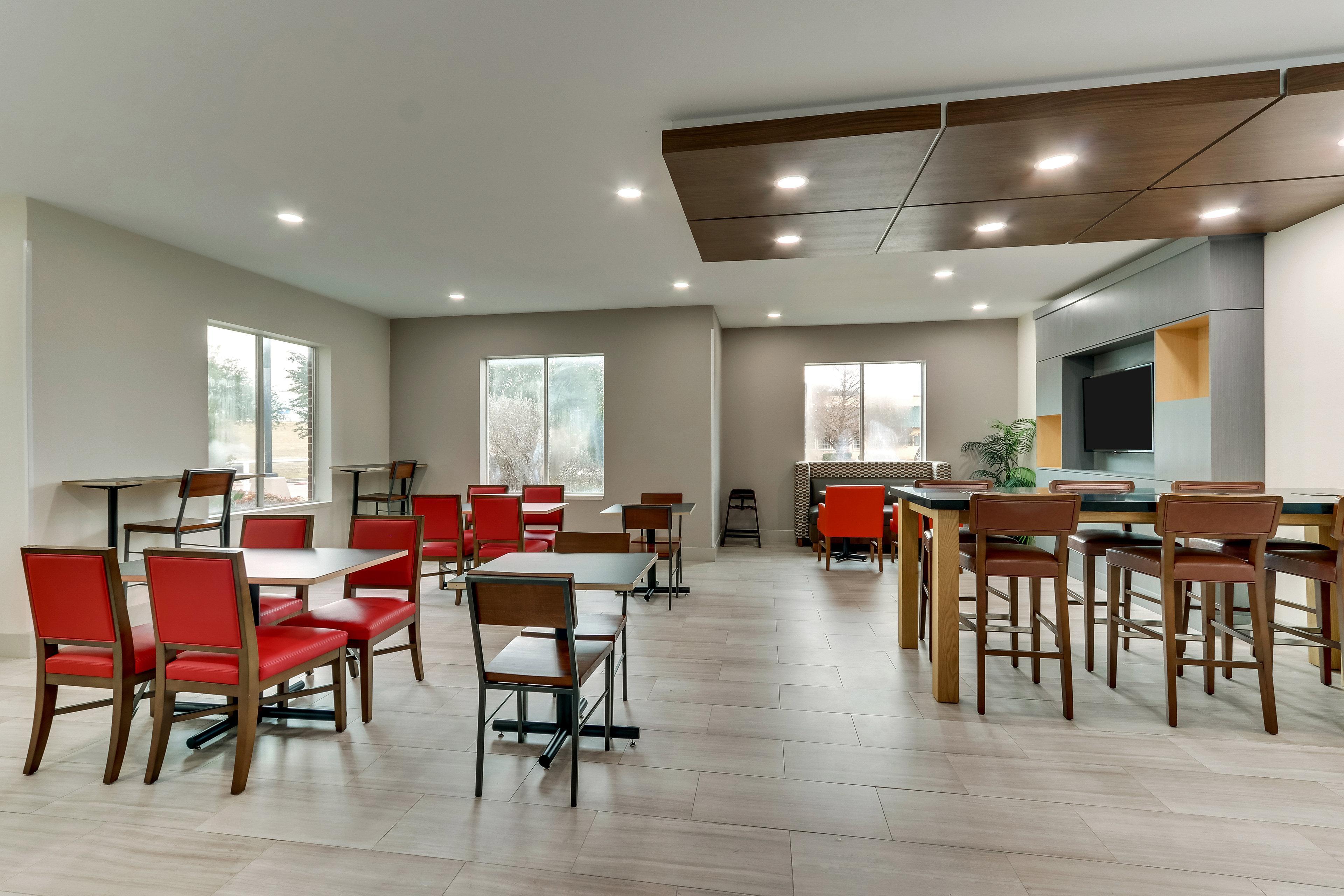 Holiday Inn Express & Suites Waxahachie By Ihg Exterior photo